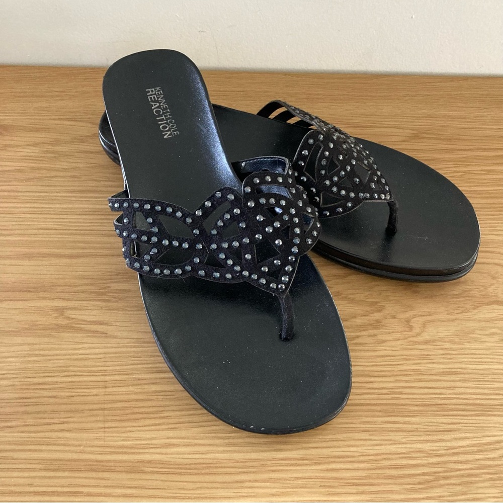Kenneth Cole Reaction Black Thongs - NWOT
